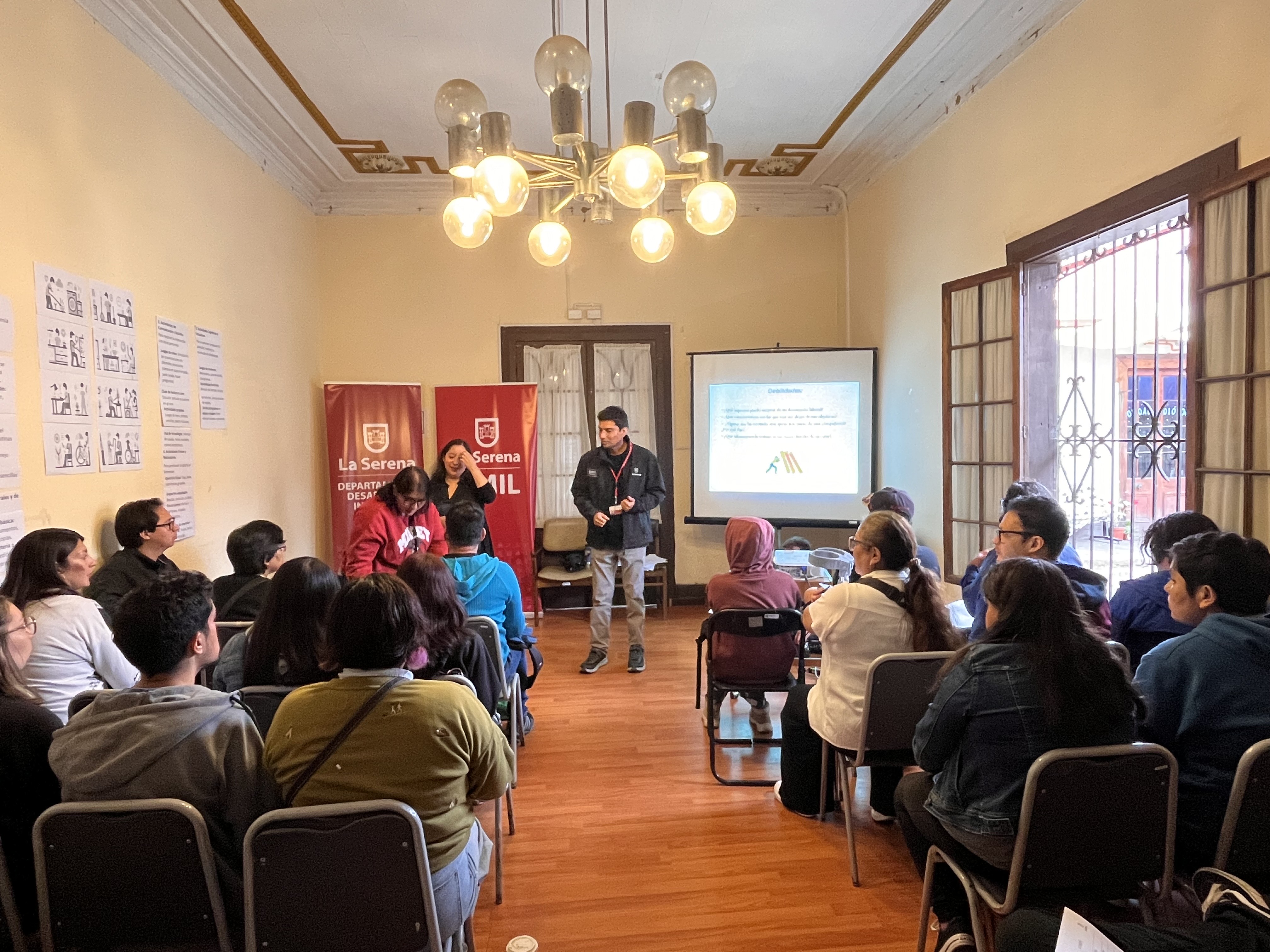 En La Serena capacitan laboralmente a personas con discapacidad
