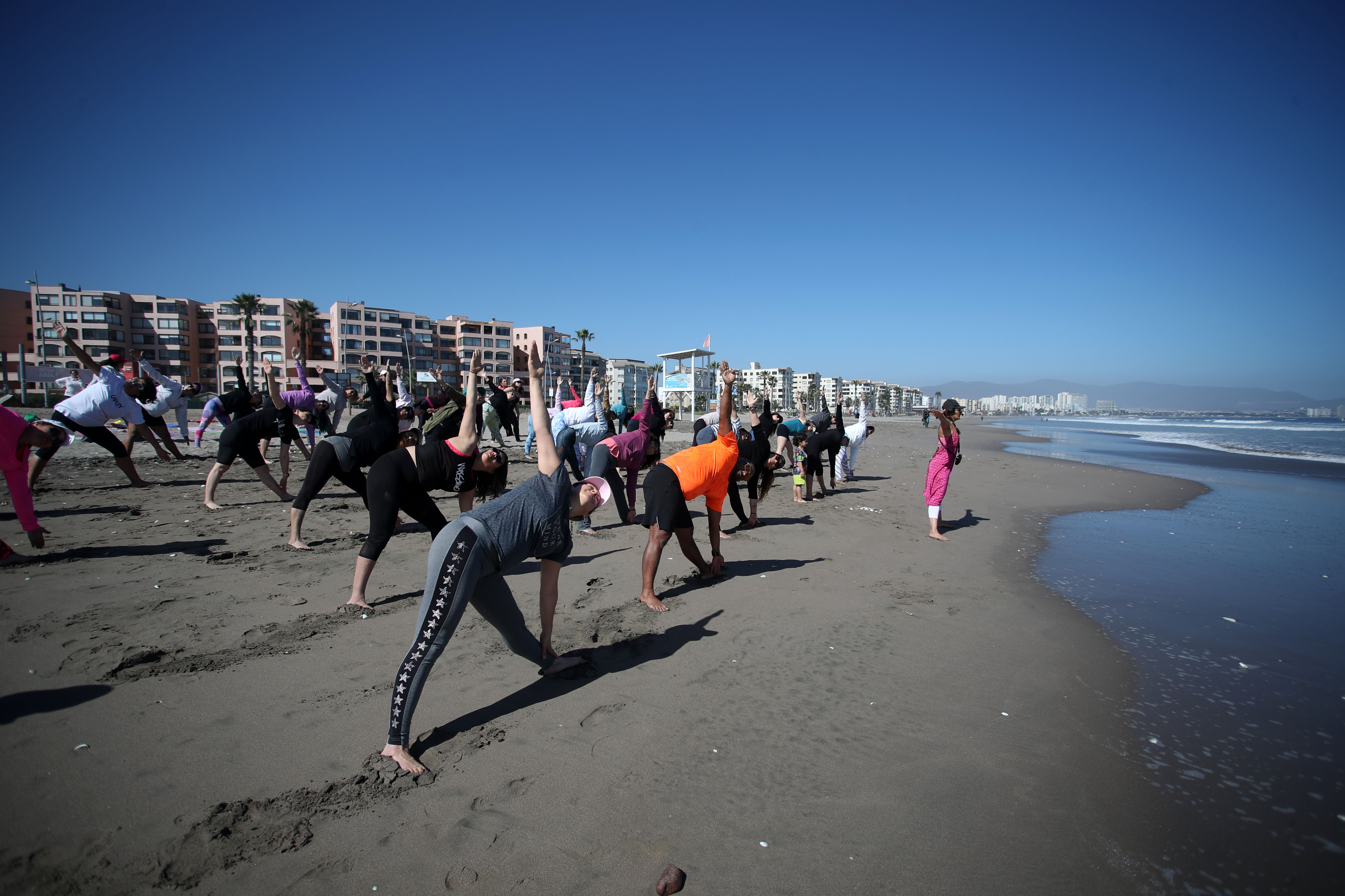 Invitan a celebración masiva de meditación y yoga en La Serena
