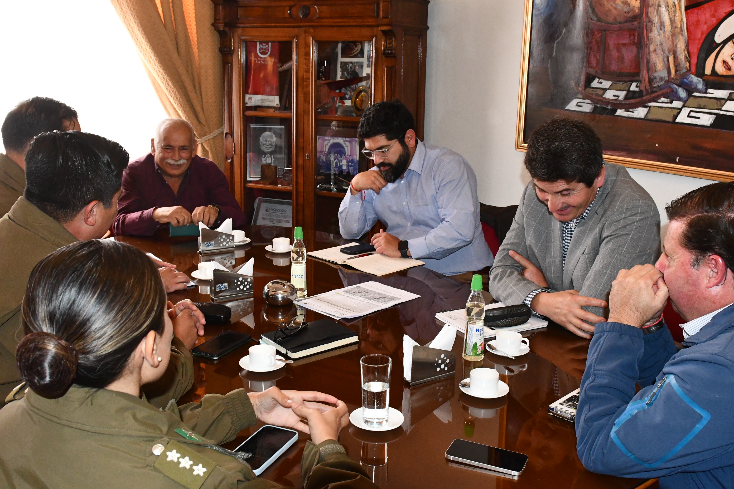 Municipio de La Serena, Delegación Presidencial y Carabineros trabajarán para erradicar comercio ilegal de La Recova